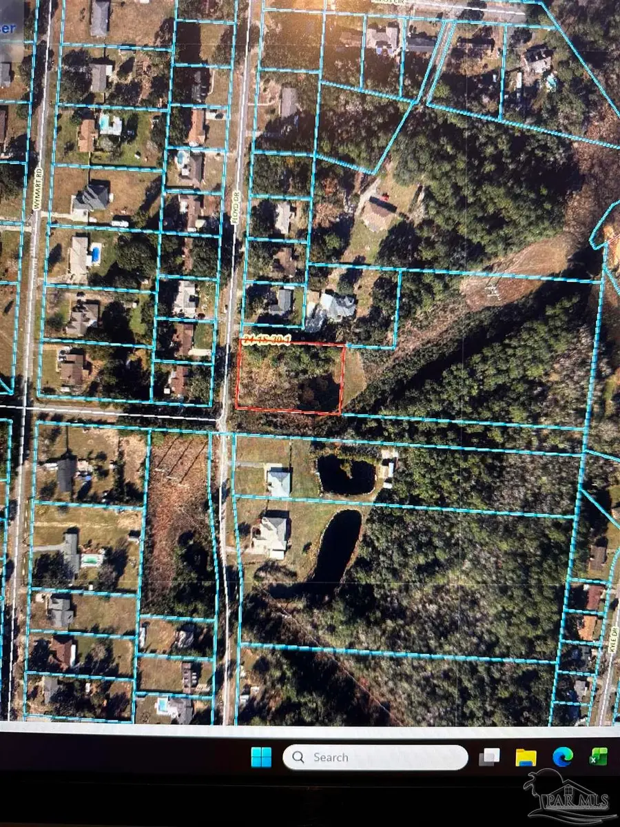 7410 Floyd Dr, Pensacola, FL 32526 - #2