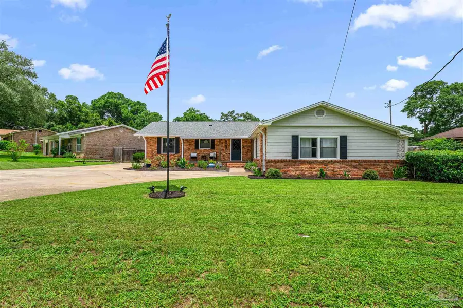 5902 Kendall Ave, Pensacola, FL 32506 - #2