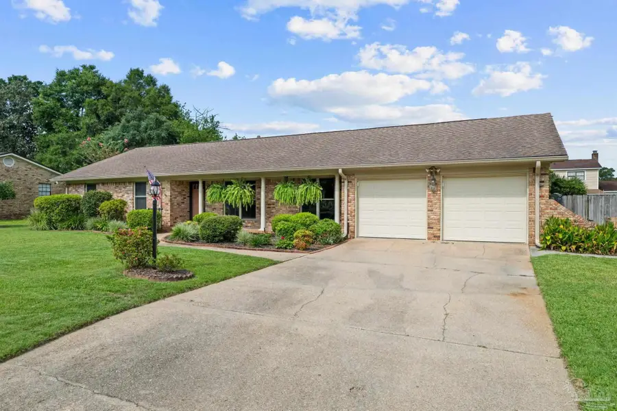 8165 Strasburg Rd, Pensacola, FL 32514 - #2