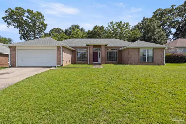 3045 Red Fern Rd, Cantonment, FL 32533