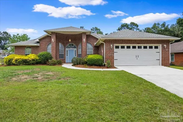 5403 Stafford Cir, Pace, FL 32571