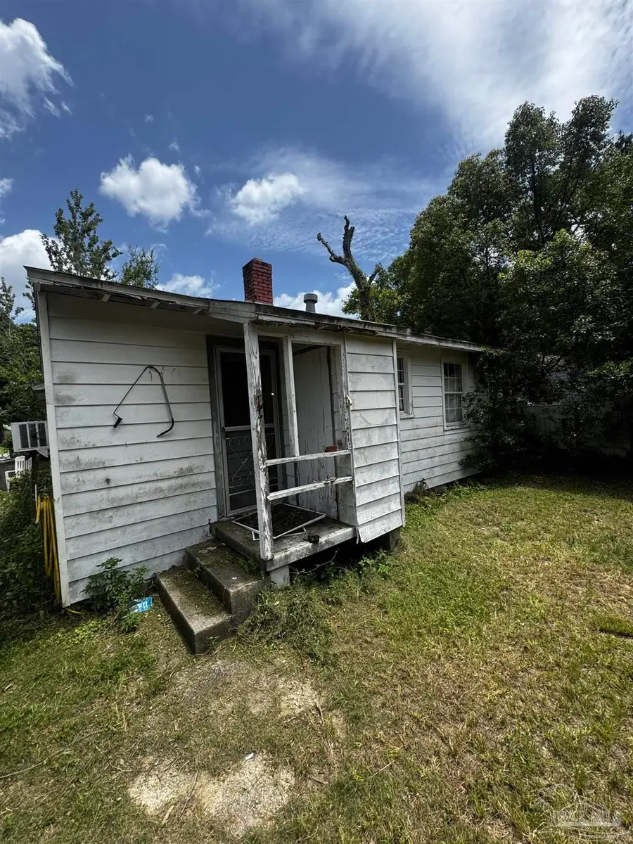 404 Frisco Rd, Pensacola, FL 32507 - #2