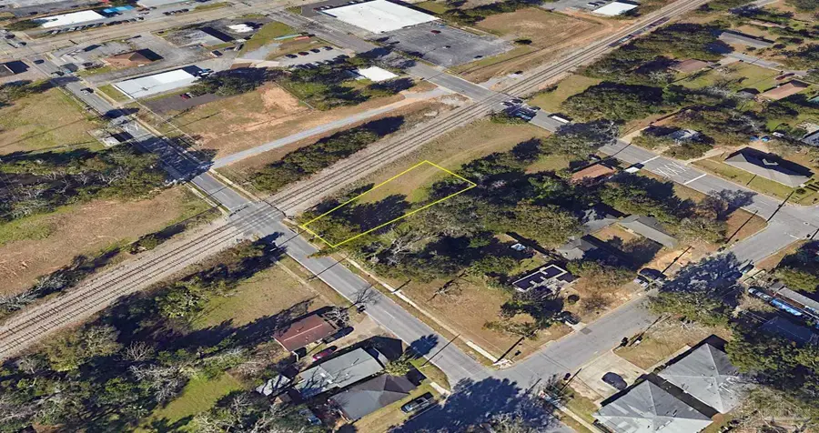 100 E Jordan St #18, Pensacola, FL 32503 - #3