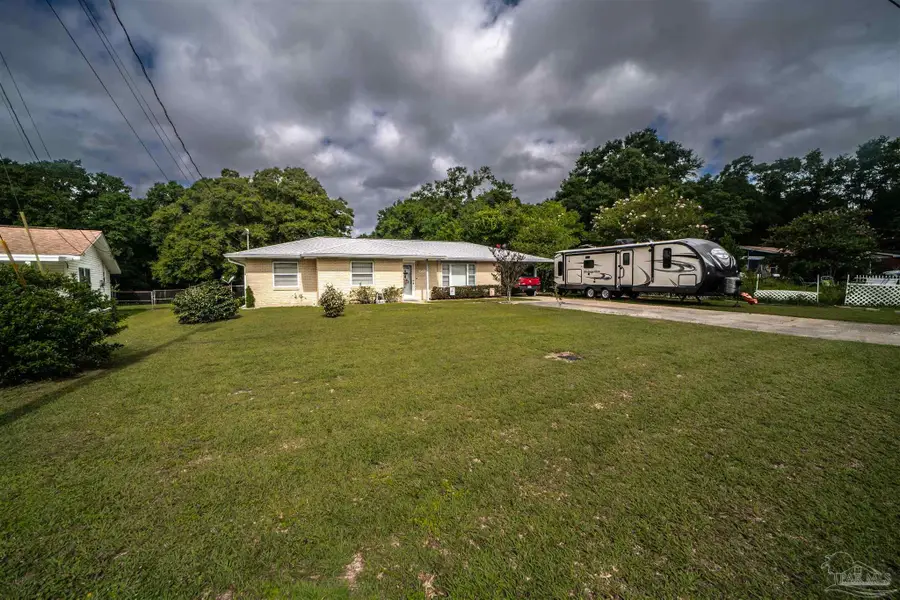6461 Lark Ave, Milton, FL 32570 - #2
