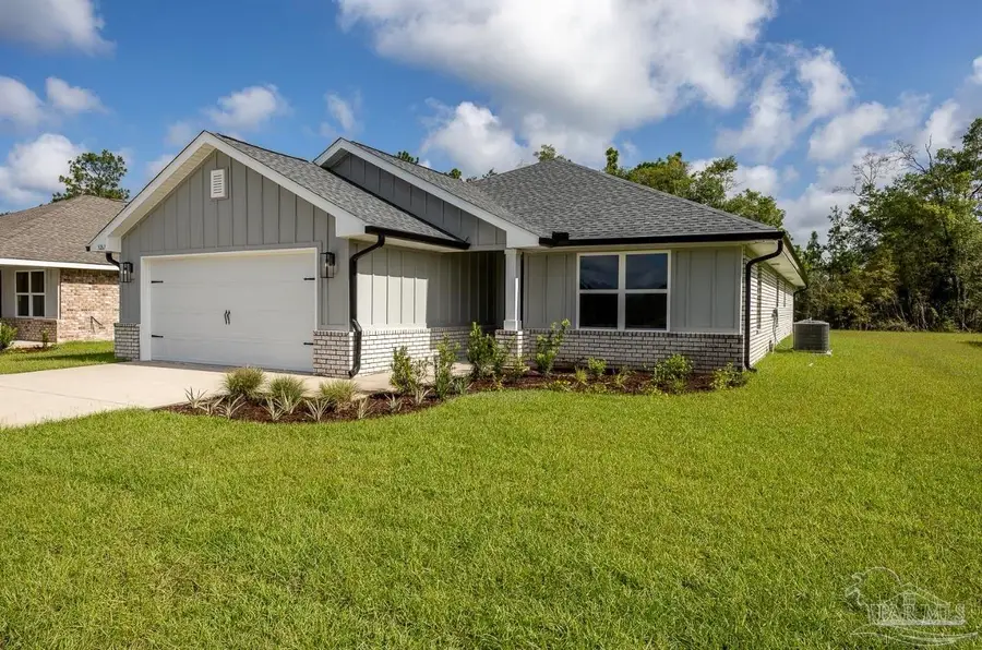 5161 Zenith Ln, Milton, FL 32583 - #3