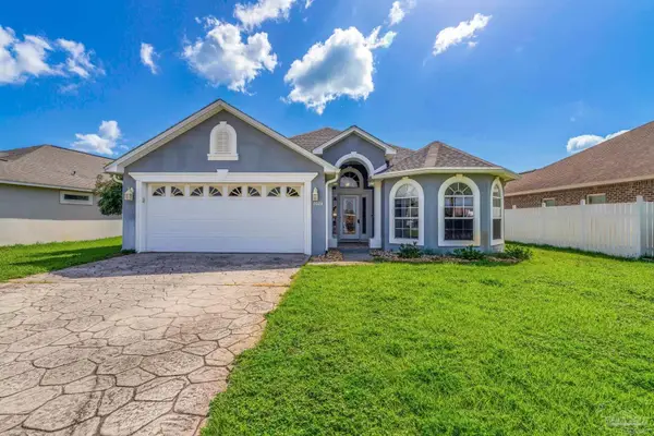 2024 Fountainview Dr, Navarre, FL 32566