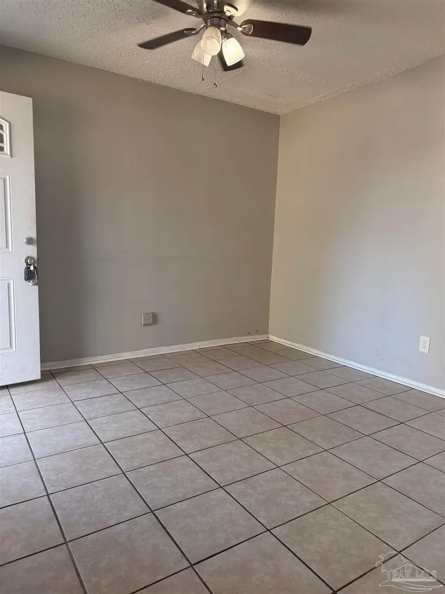 2121 Eliasberg Ave, Pensacola, FL 32507 - #3