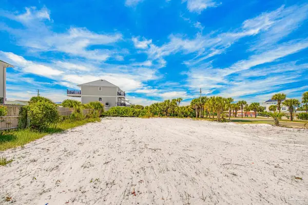 708 Via Deluna Dr, Pensacola Beach, FL 32561