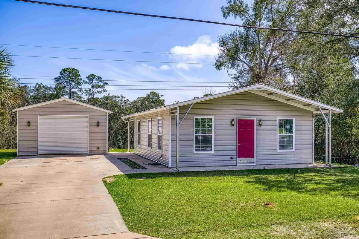 6733 Oakcliff Rd, Pensacola, FL 32526 - #1