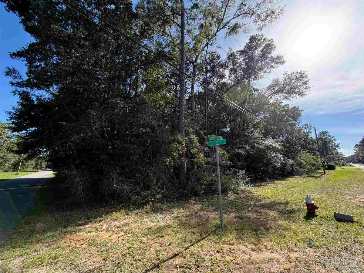 000 De La Rue Dr, Milton, FL 32583 - #1
