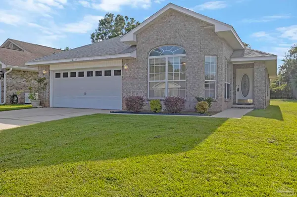 2437 Portobella Pl, Cantonment, FL 32533