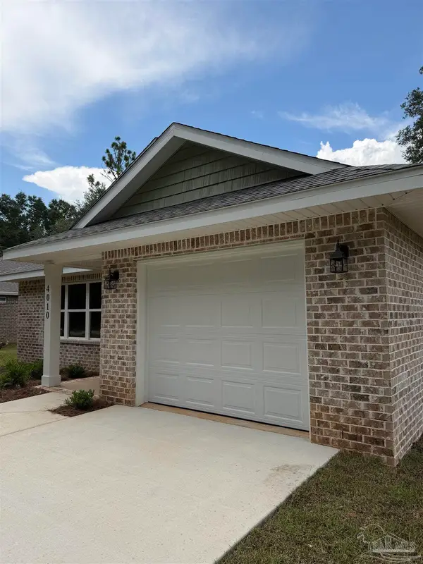 4036 Lancer St, Pace, FL 32571