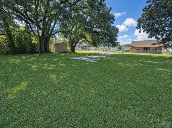 3020 Melody Ln, Pensacola, FL 32505