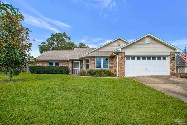 6853 Rickwood Dr, Pensacola, FL 32526