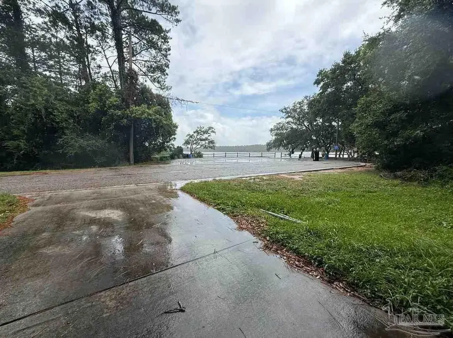 2127 S Fairfield Dr, Pensacola, FL 32507 - #2