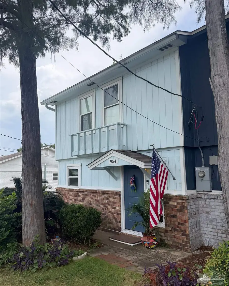 954 Coronado Dr, Gulf Breeze, FL 32563 - #3
