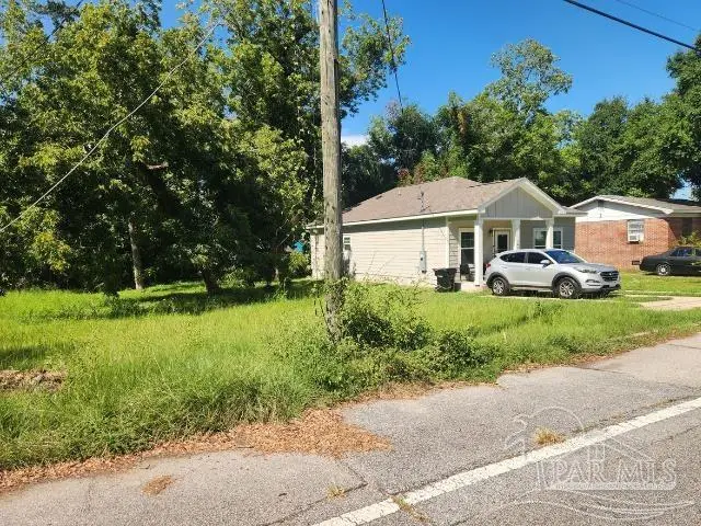 1400 W Jackson St, Pensacola, FL 32501 - #2