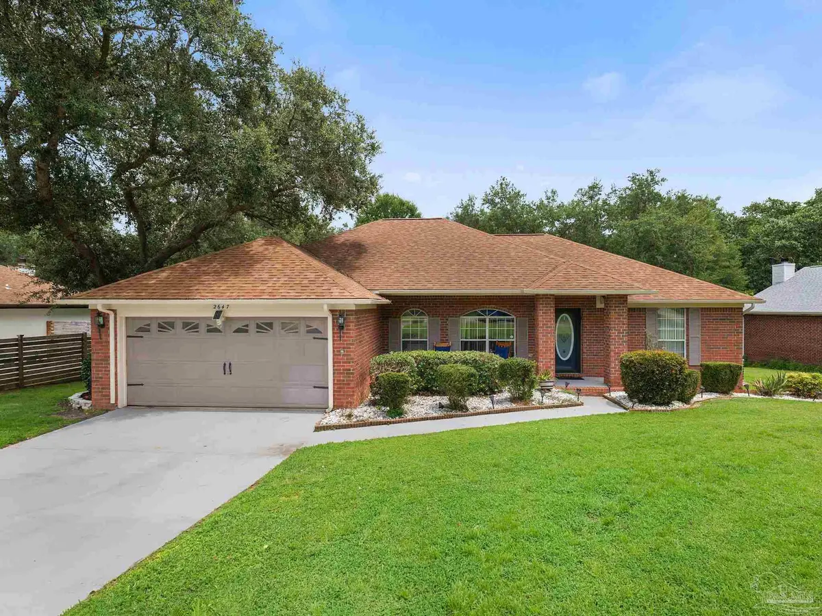 2647 Barefoot Creek Cir, Navarre, FL 32566 - #1