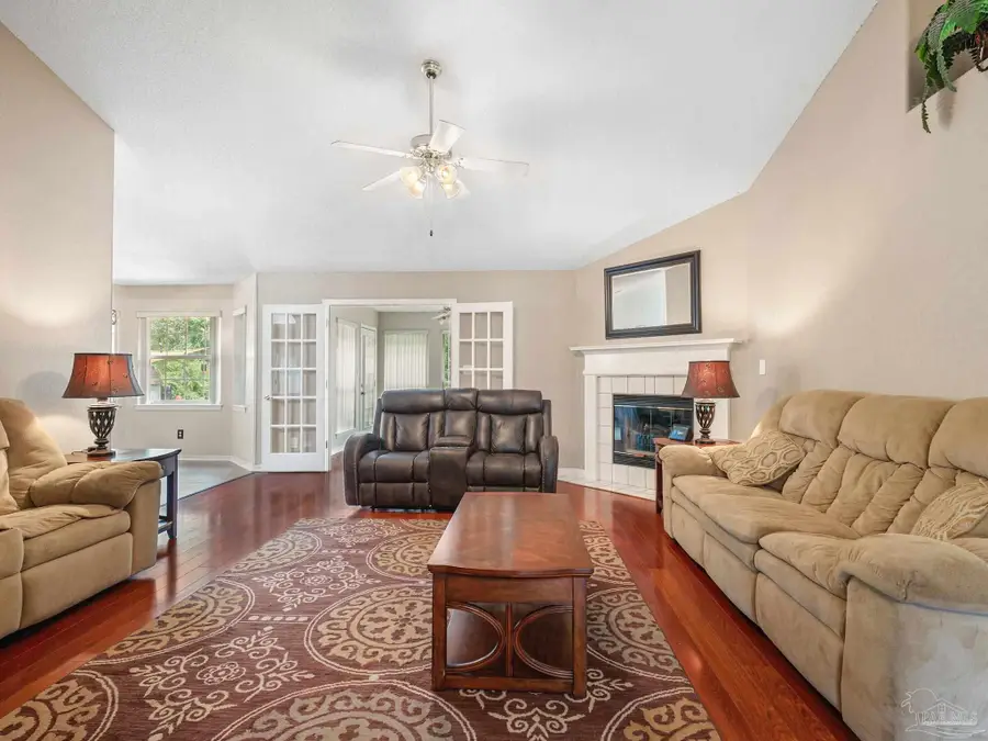 2647 Barefoot Creek Cir, Navarre, FL 32566 - #2