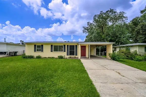 94 S Garfield Dr, Pensacola, FL 32506
