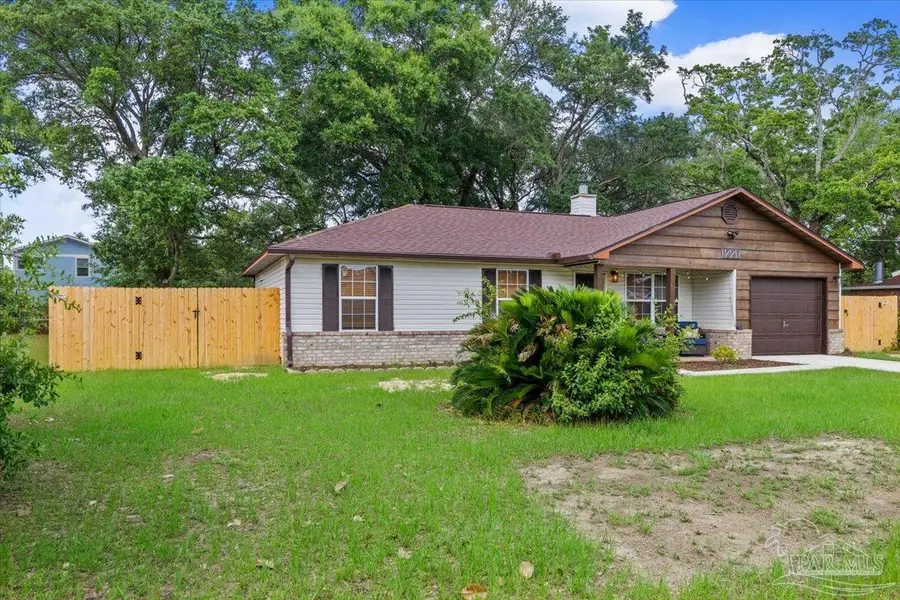 1220 E Leonard St, Pensacola, FL 32503 - #2