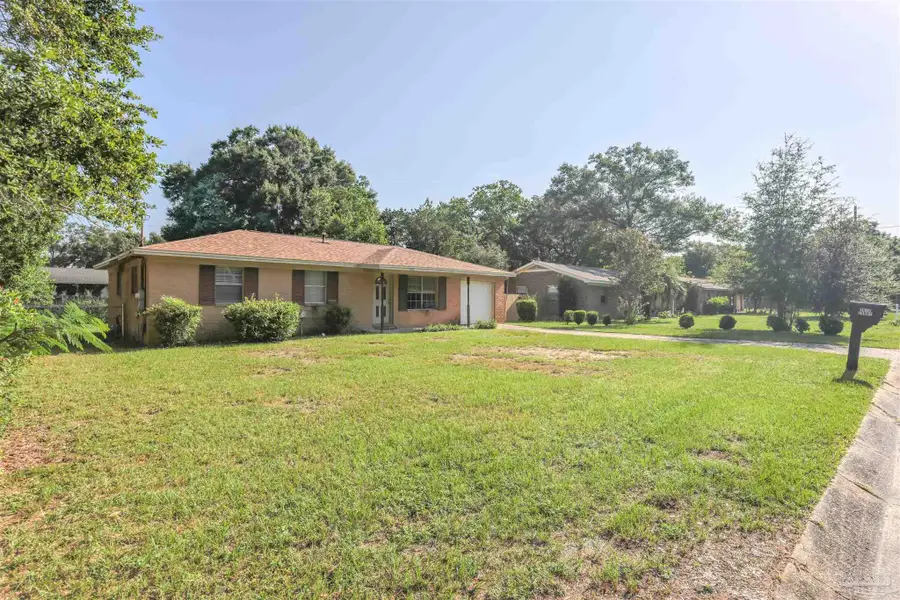 2070 Curry Cir, Pensacola, FL 32504 - #2