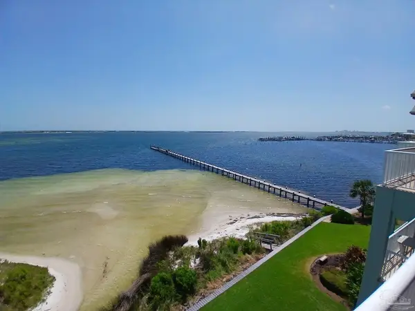 4050 Indigo Dr #301, Pensacola, FL 32507