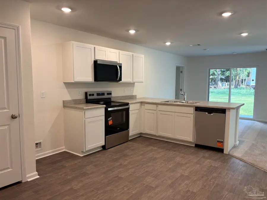 5709 Meadow Rd, Milton, FL 32583 - #3