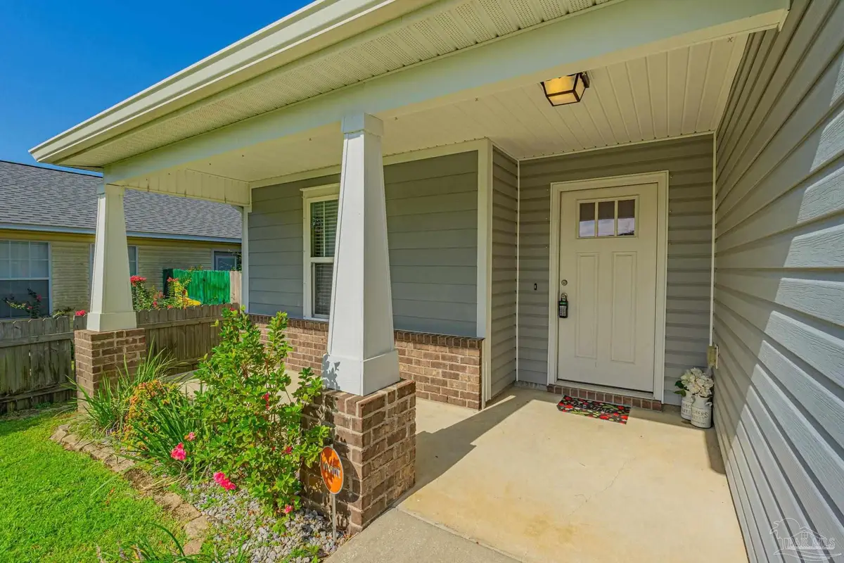 2009 Presidio St, Navarre, FL 32566 - #1