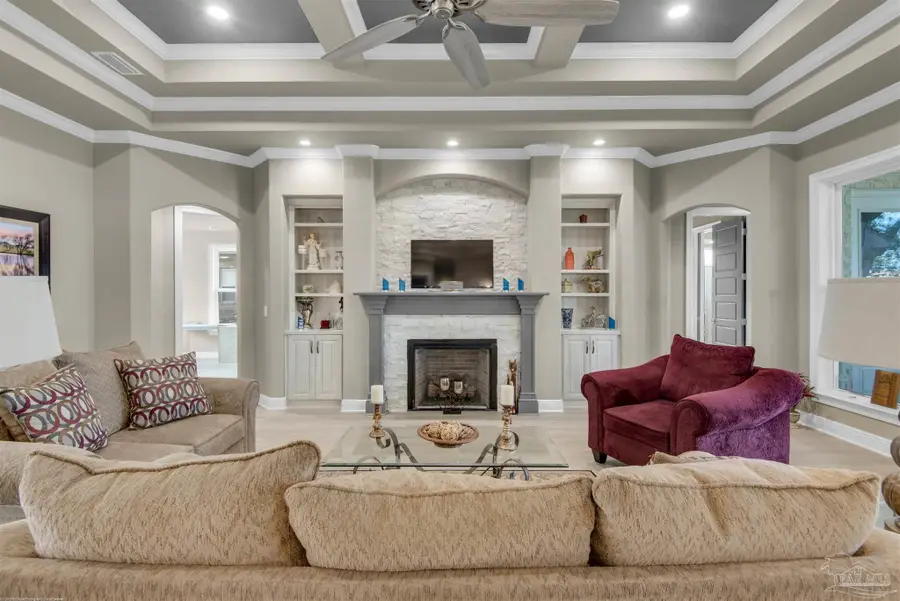5612 Highland Lake Dr, Milton, FL 32583 - #2
