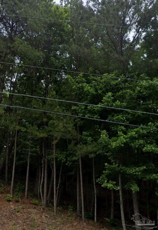 142 Water Oak St, Trussville, AL 35173
