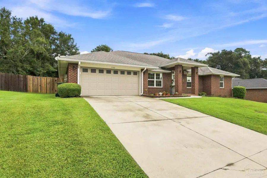 1542 Pelican Pt Dr, Cantonment, FL 32533 - #2