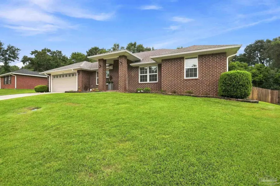 1542 Pelican Pt Dr, Cantonment, FL 32533 - #3