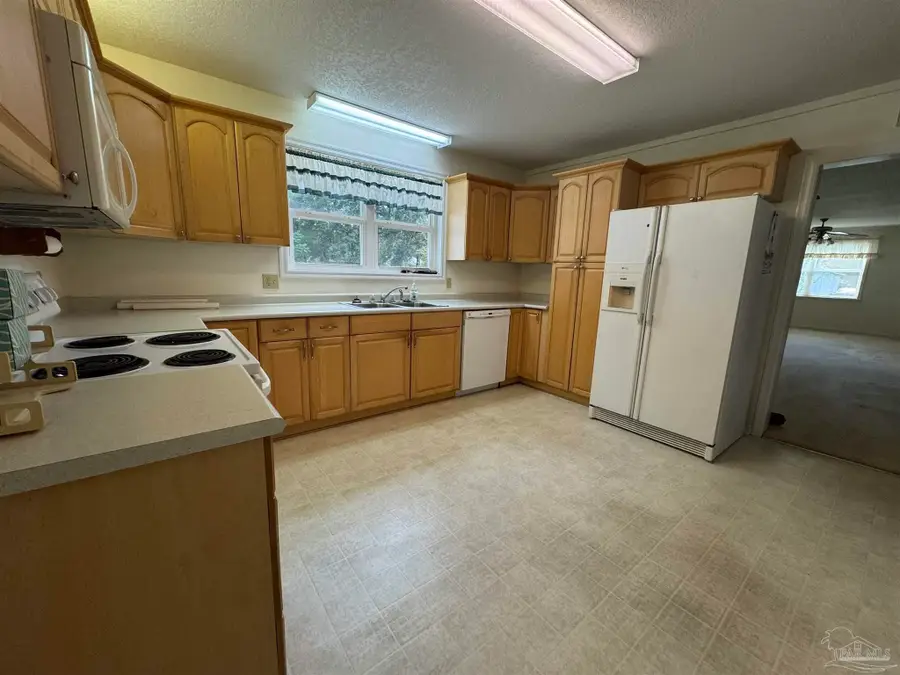 7830 Kelly Field Rd, Century, FL 32535 - #3