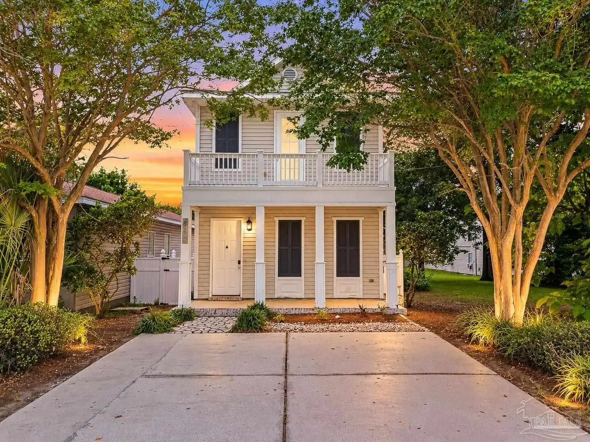 811 N Tarragona St, Pensacola, FL 32501 - #1