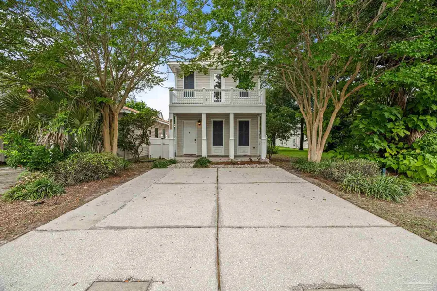 811 N Tarragona St, Pensacola, FL 32501 - #3