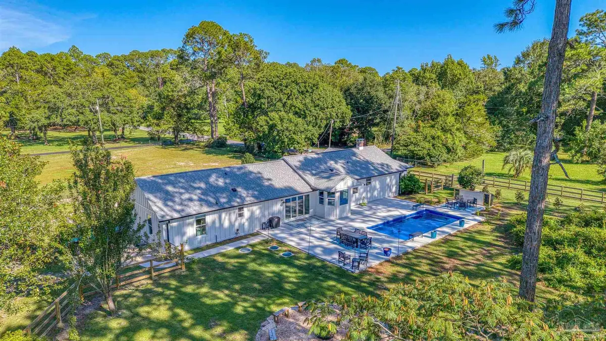 10220 N Loop Rd, Pensacola, FL 32507 - #1