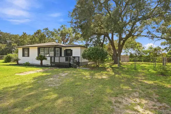 5 Bell Ct, Pensacola, FL 32507