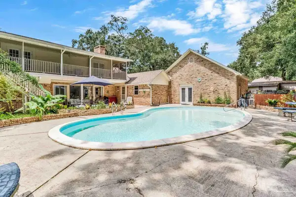 32 Blithewood Dr, Pensacola, FL 32514