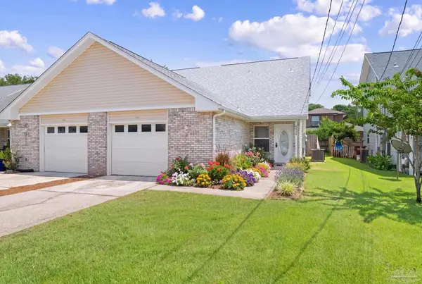2138 Tom St, Navarre, FL 32566