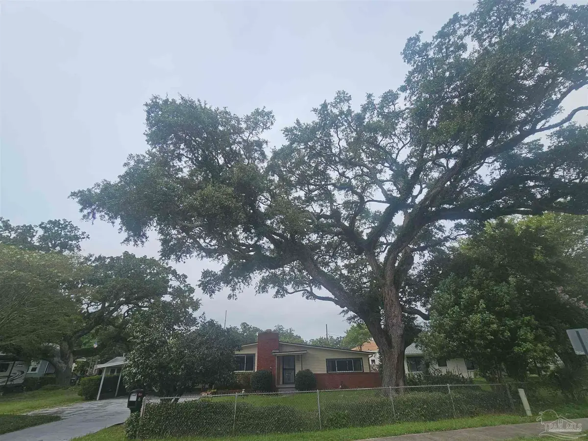 506 E Sunset Ave, Pensacola, FL 32507 - #1