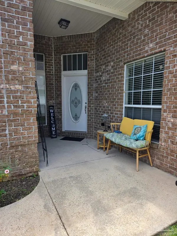 4613 Isles Dr, Pensacola, FL 32507