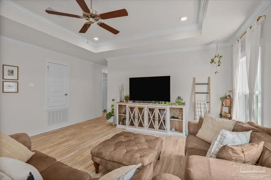 1216 Meadow Trl, Cantonment, FL 32533 - #3