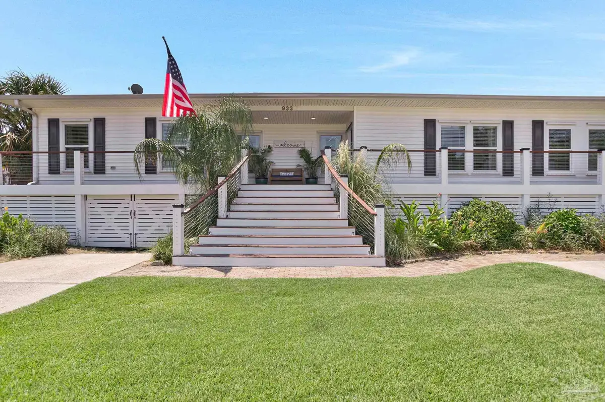 933 Coronado Dr, Gulf Breeze, FL 32563 - #1
