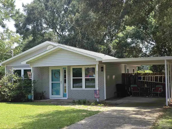 1341 Fairchild St, Pensacola, FL 32504
