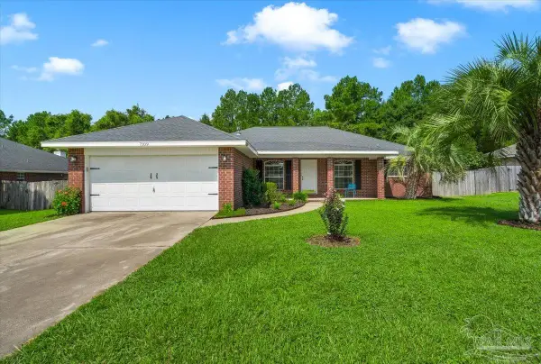 7109 Woodside Rd, Pensacola, FL 32526
