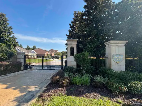 00 Snapdragon, Navarre, FL 32566