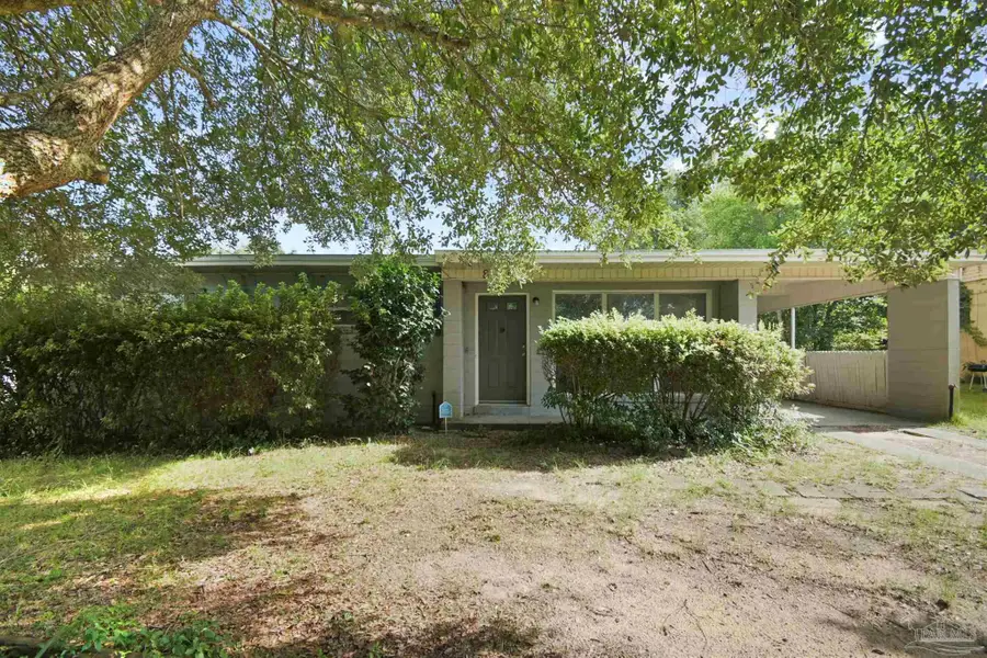 815 Woodland Dr, Pensacola, FL 32503 - #2