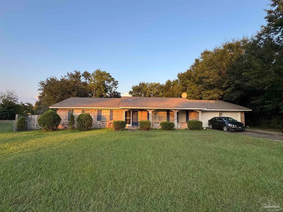 8280 Fordham Dr, Pensacola, FL 32514 - #1