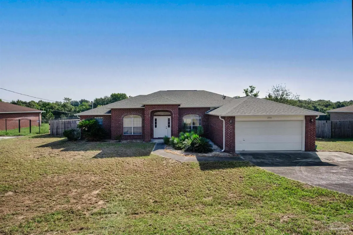226 Trish Dr, Crestview, FL 32536 - #1
